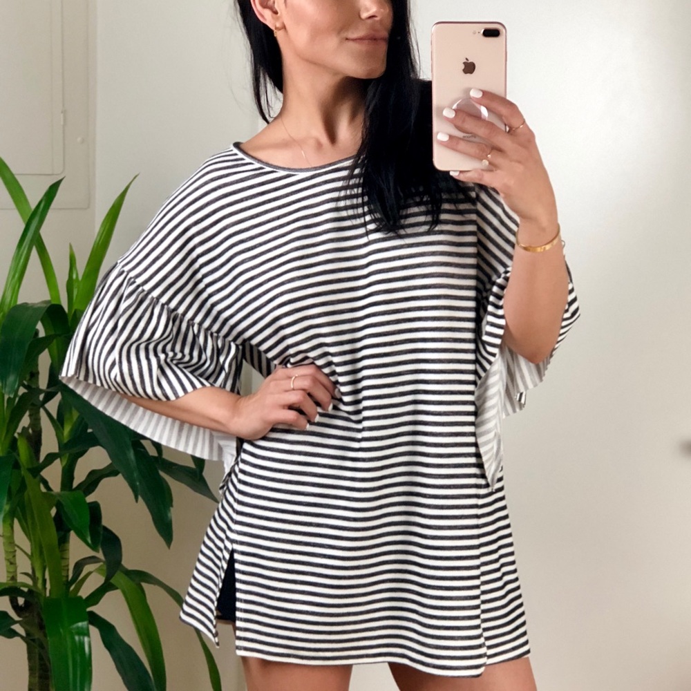 🔥🙏🏼 TWILIGHT Relaxed Striped Tunic - Picture 2 of 8